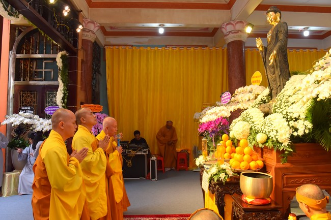 Viếng tang lễ cố Trưởng lão Hòa thượng Thích Thanh Sơn