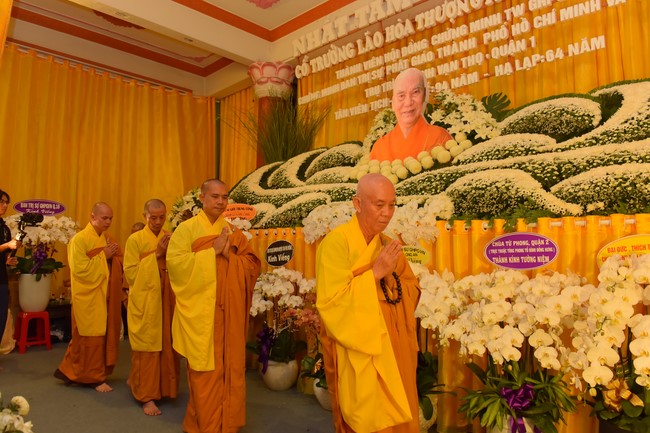 Viếng tang lễ cố Trưởng lão Hòa thượng Thích Thanh Sơn