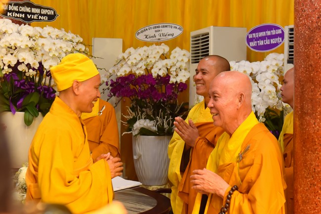 Viếng tang lễ cố Trưởng lão Hòa thượng Thích Thanh Sơn