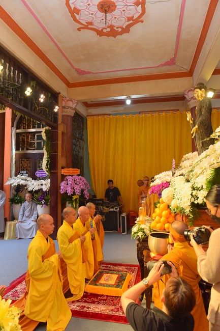 Viếng tang lễ cố Trưởng lão Hòa thượng Thích Thanh Sơn