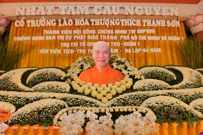 Viếng tang lễ cố Trưởng lão Hòa thượng Thích Thanh Sơn