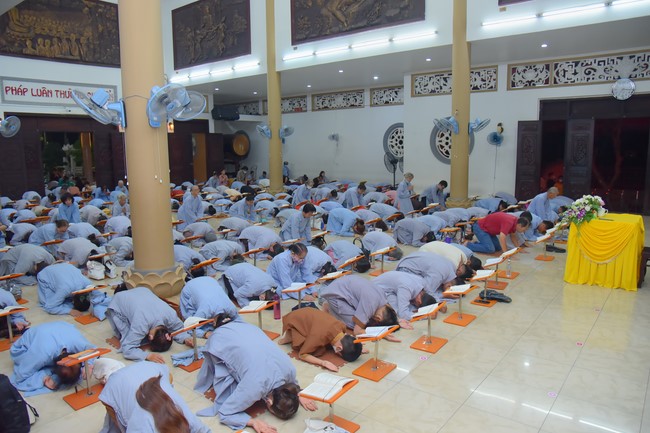 Repentance ceremony on April 30th, Year of the Cat