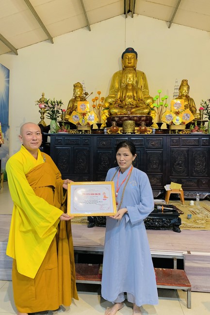 Repentant Ceremony on April 30th, LC and granting Merit certificates to Lumbini garden designed Buddhists of Dong Cao pagoda, Thanh Hoa