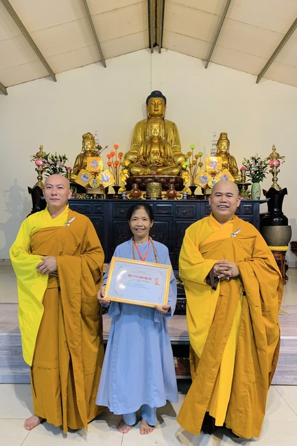 Repentant Ceremony on April 30th, LC and granting Merit certificates to Lumbini garden designed Buddhists of Dong Cao pagoda, Thanh Hoa