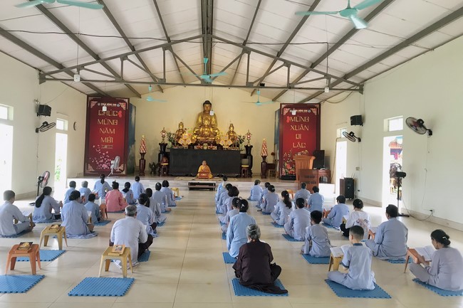 One – Day Retreat and the charity on the 1st day of lunar month at Dong Cao Pagoda