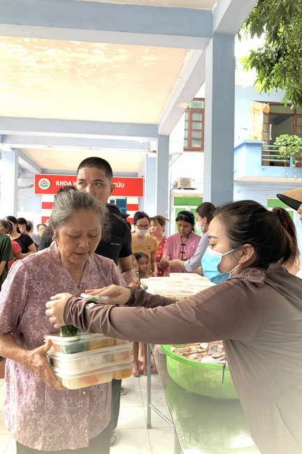 One – Day Retreat and the charity on the 1st day of lunar month at Dong Cao Pagoda