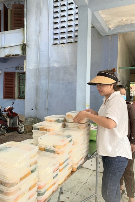 One – Day Retreat and the charity on the 1st day of lunar month at Dong Cao Pagoda