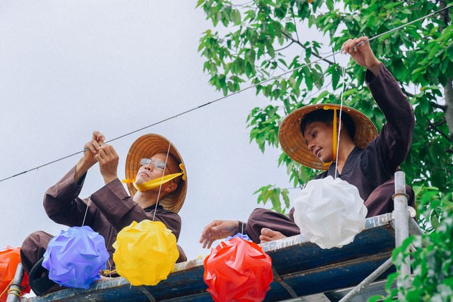 Preparing for decoration the Great Ceremony of Buddha's Birthday 2023 (part 2)