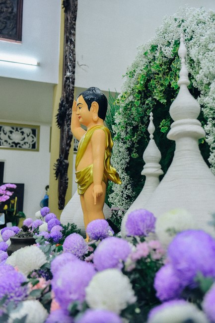 Preparing for decoration the Great Ceremony of Buddha's Birthday 2023 (part 2)