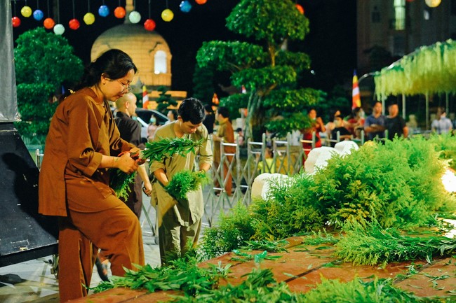 Preparing for decoration the Great Ceremony of Buddha's Birthday 2023 (part 2)