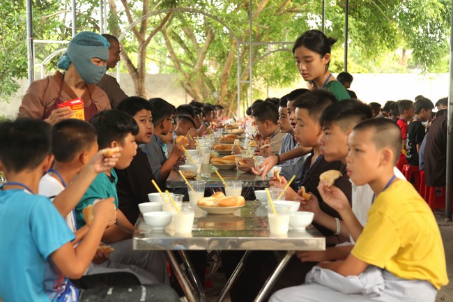 Summer Retreat 2023 at Giai Lam Pagoda, Ha Tinh