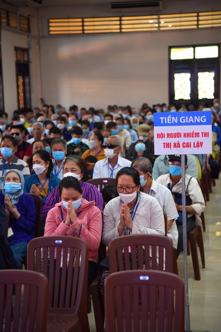 Gratitude ceremony and gift giving for the Blind Association of Charity Board