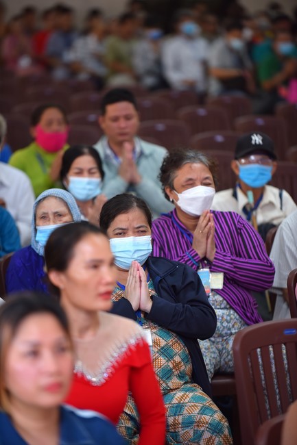 Gratitude ceremony and gift giving for the Blind Association of Charity Board