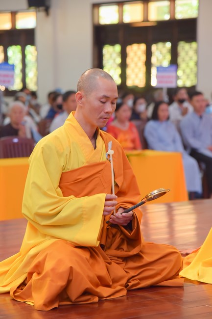 Gratitude ceremony and gift giving for the Blind Association of Charity Board