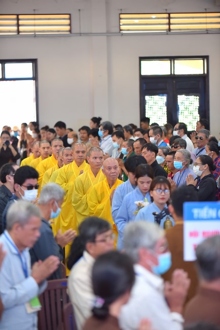 Gratitude ceremony and gift giving for the Blind Association of Charity Board