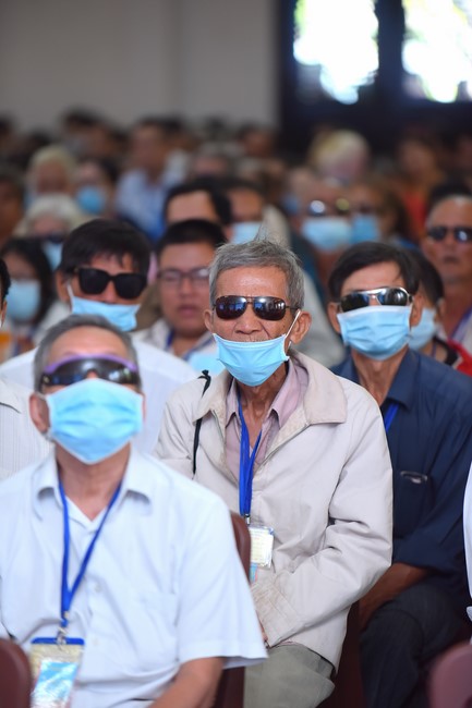 Gratitude ceremony and gift giving for the Blind Association of Charity Board