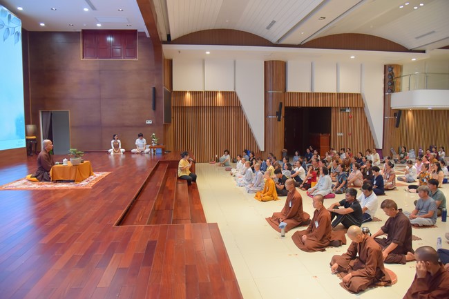 Community program Purification of body- mind, Guiding a healthy living method in accordance with the nature