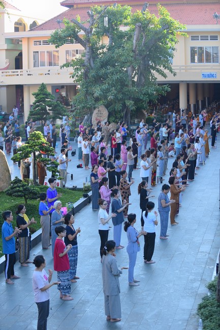 Community program Purification of body- mind, Guiding a healthy living method in accordance with the nature