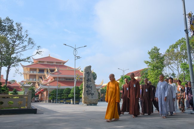 Community program Purification of body- mind, Guiding a healthy living method in accordance with the nature