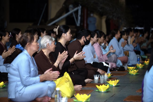 Repentant ceremony for the names of Bodhisattva Avalokitesvara