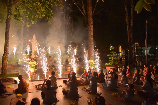 Repentant ceremony for the names of Bodhisattva Avalokitesvara