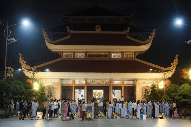 Repentant ceremony for the names of Bodhisattva Avalokitesvara