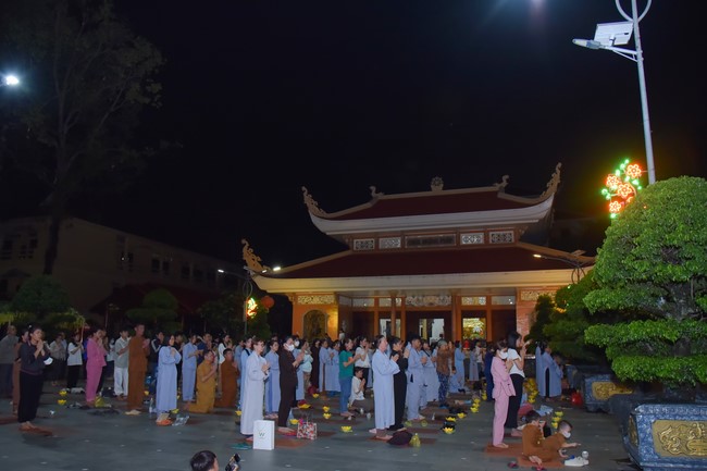 Repentant ceremony for the names of Bodhisattva Avalokitesvara