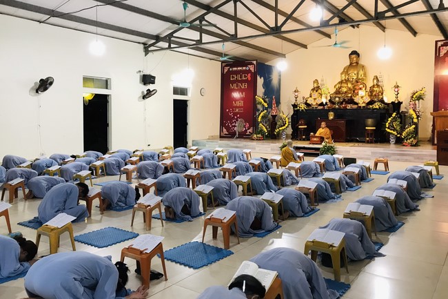 Chùa Đống Cao – Thanh Hóa: Lễ Sám hối và Tắm Phật