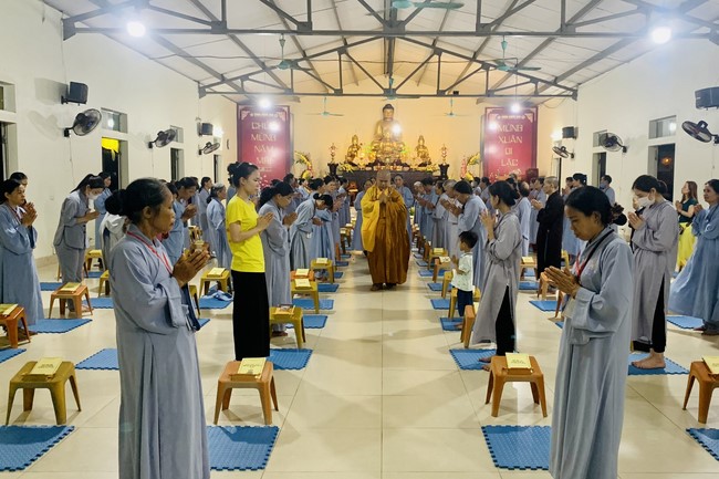 Chùa Đống Cao – Thanh Hóa: Lễ Sám hối và Tắm Phật