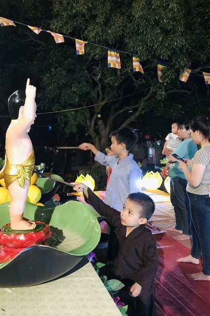 Chùa Đống Cao – Thanh Hóa: Lễ Sám hối và Tắm Phật