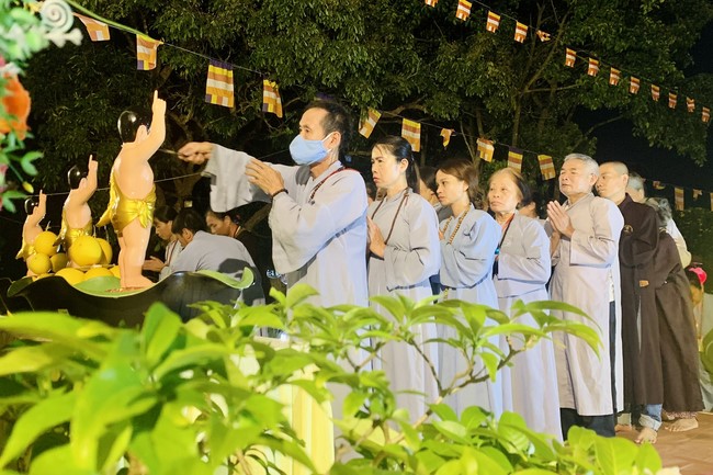 Chùa Đống Cao – Thanh Hóa: Lễ Sám hối và Tắm Phật