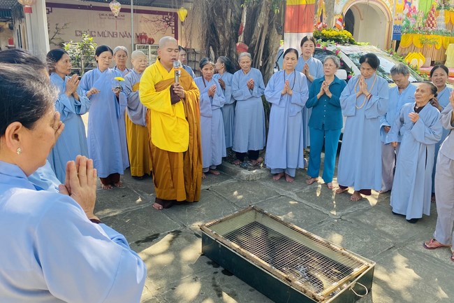 Chùa Đống Cao – Thanh Hóa: Kết khóa Khóa tu “Hướng Về Mùa Phật Đản” và thiện sự ngày rằm