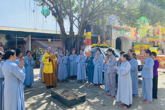Chùa Đống Cao – Thanh Hóa: Kết khóa Khóa tu “Hướng Về Mùa Phật Đản” và thiện sự ngày rằm