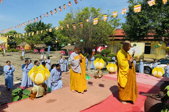 Chùa Đống Cao – Thanh Hóa: Kết khóa Khóa tu “Hướng Về Mùa Phật Đản” và thiện sự ngày rằm