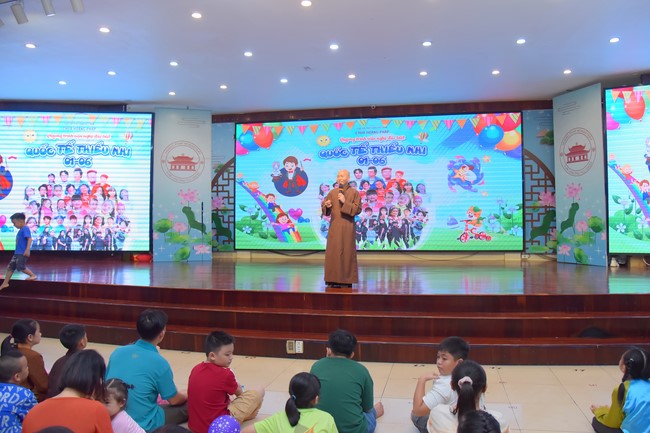 Performances on International Children's Day