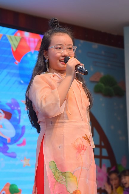 Performances on International Children's Day