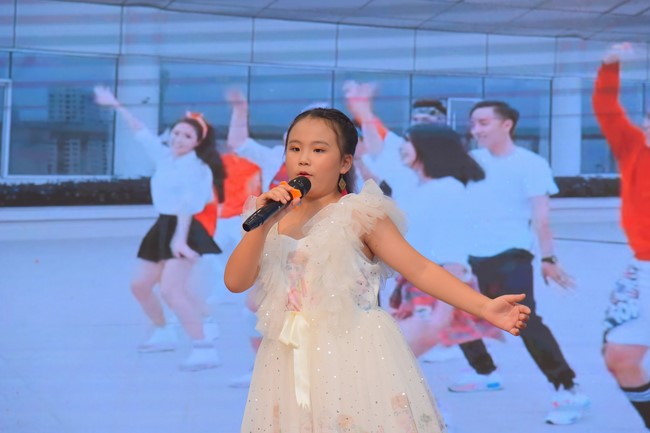 Performances on International Children's Day