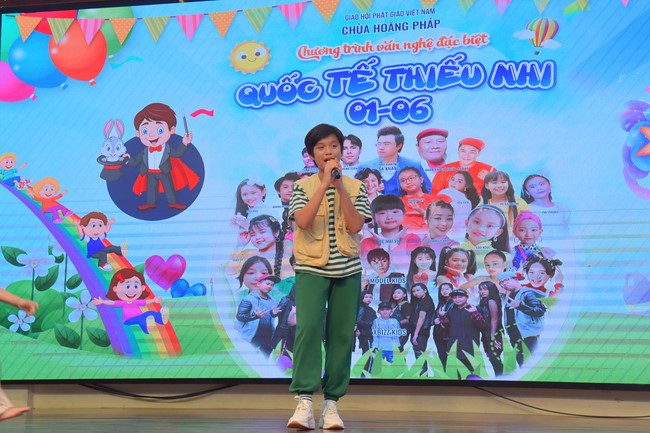 Performances on International Children's Day