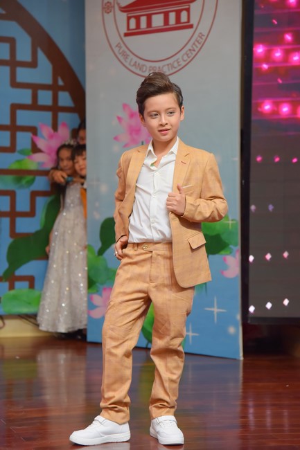 Performances on International Children's Day