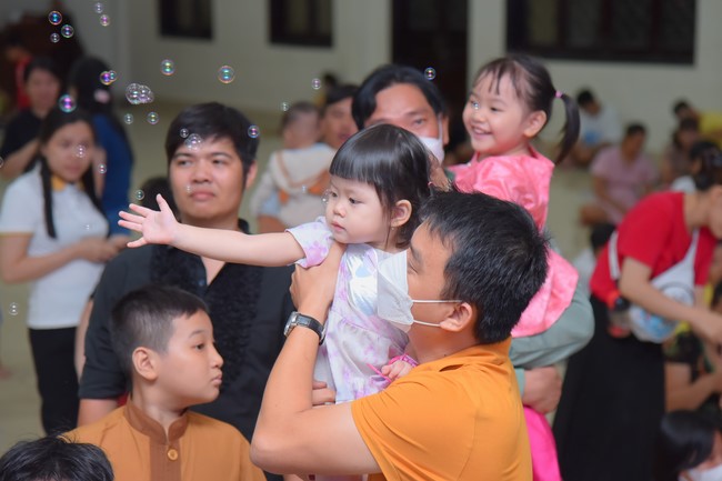 Performances on International Children's Day