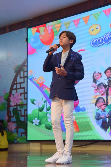 Performances on International Children's Day