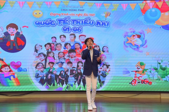 Performances on International Children's Day