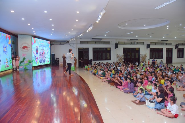 Performances on International Children's Day