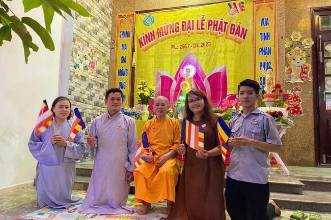 Recognition Award for Vesak Decoration at Buddhists’ residences
