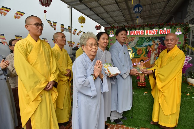 Recognition Award for Vesak Decoration at Buddhists’ residences