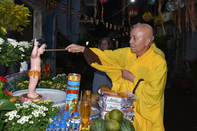 Recognition Award for Vesak Decoration at Buddhists’ residences