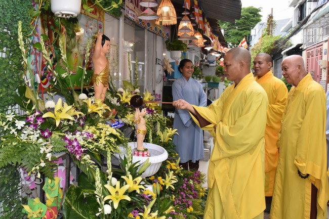 Recognition Award for Vesak Decoration at Buddhists’ residences