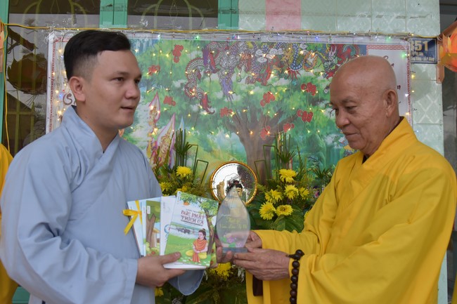 Recognition Award for Vesak Decoration at Buddhists’ residences