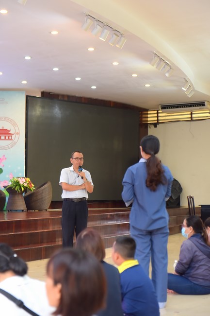 Training class for children's educational skills and cognitive orientation for parents