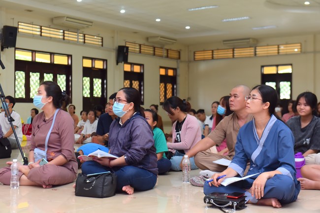 Training class for children's educational skills and cognitive orientation for parents